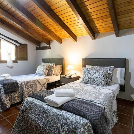 Apartamentos El Coritu Ньеда Экстерьер фото