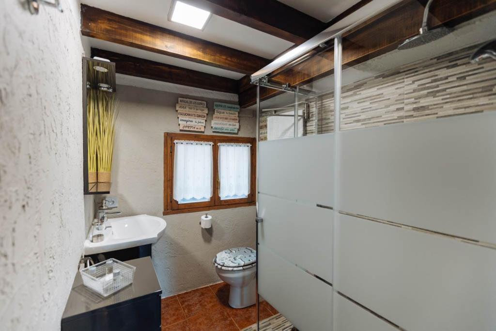 Apartamentos El Coritu Ньеда Экстерьер фото