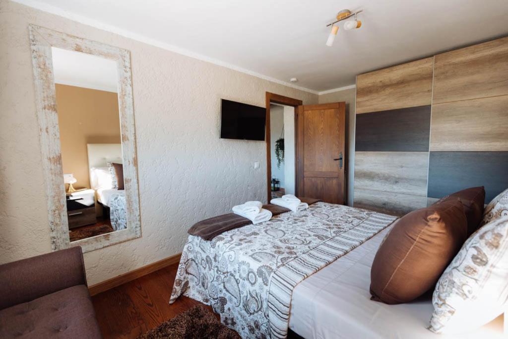 Apartamentos El Coritu Ньеда Экстерьер фото