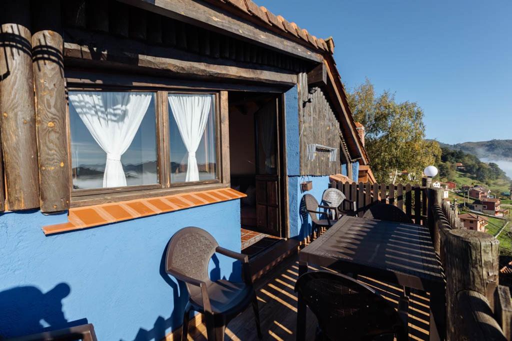 Apartamentos El Coritu Ньеда Экстерьер фото